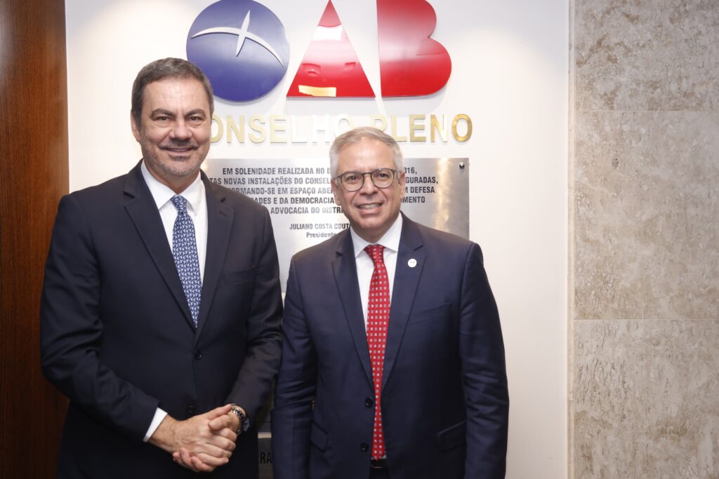 Novo presidente da OAB-DF estreita laços com setor produtivo