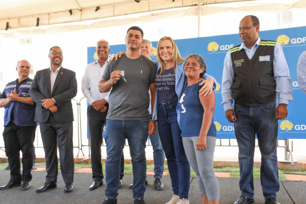 Celina Leão faz a entrega de mais dois condomínios no Itapoã Parque