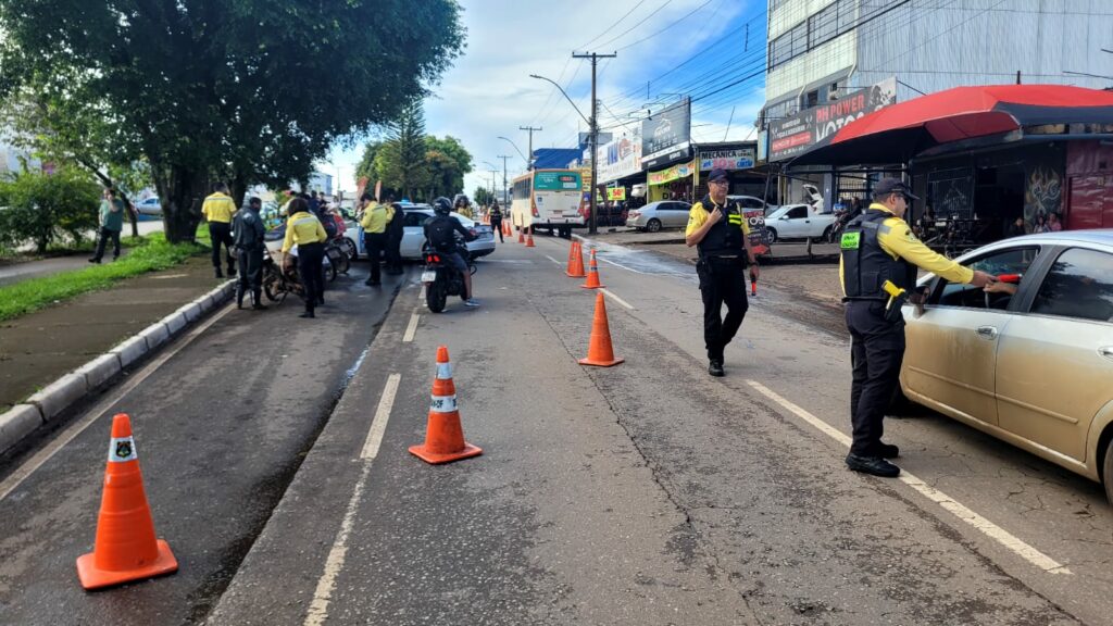 Fiscalização ao amanhecer é destaque das ações do Detran-DF