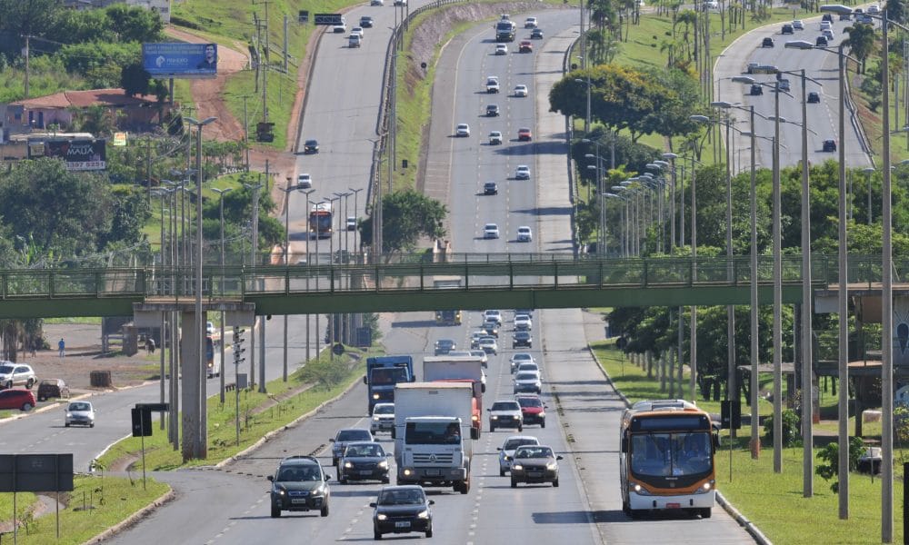 DER-DF faz vistoria e intervenção preventiva em ponte da EPTG