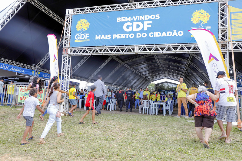 GDF Mais Perto do Cidadão leva serviços gratuitos para Brazlândia