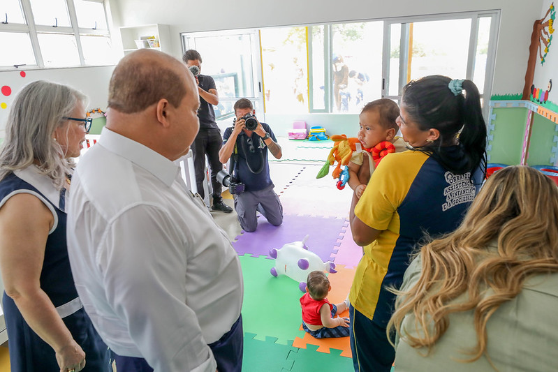 Ibaneis entrega creche pública do Gama com educação de qualidade