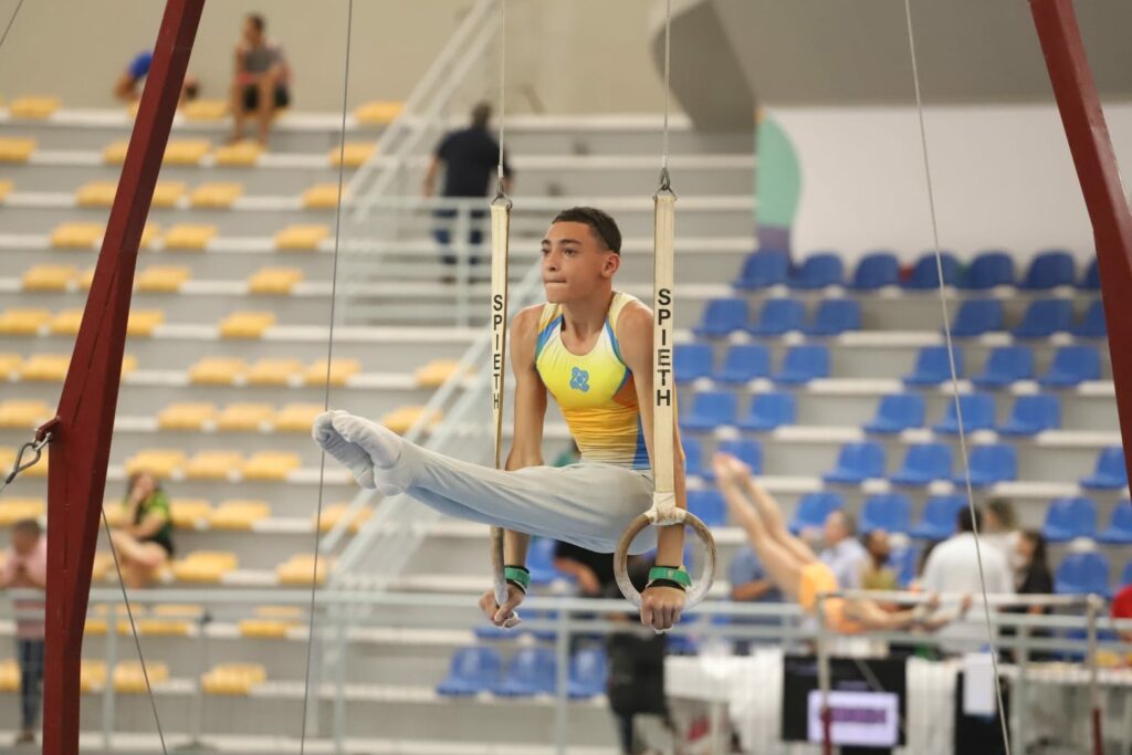 Estudante da rede pública do DF disputa mundial de ginástica artística