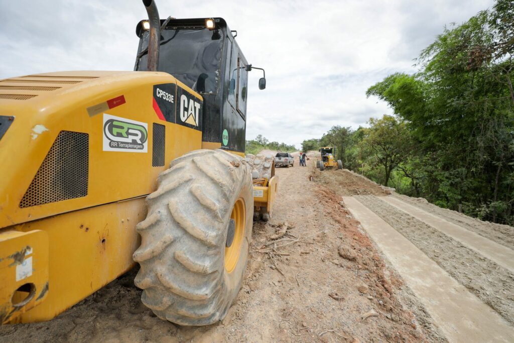 Pavimentação da DF-205 avança e promete melhorias para a Fercal