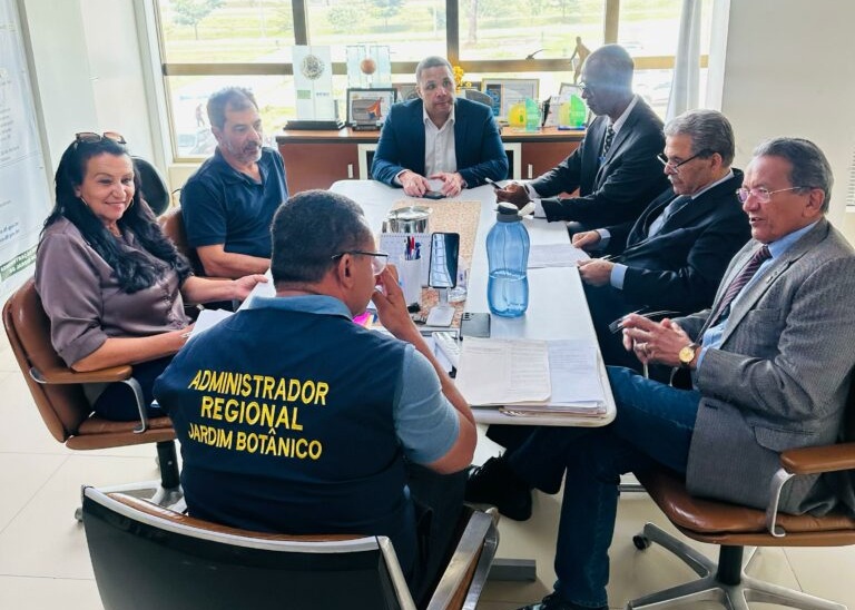 AJAB e Administração do Jardim Botânico alinham pautas prioritárias