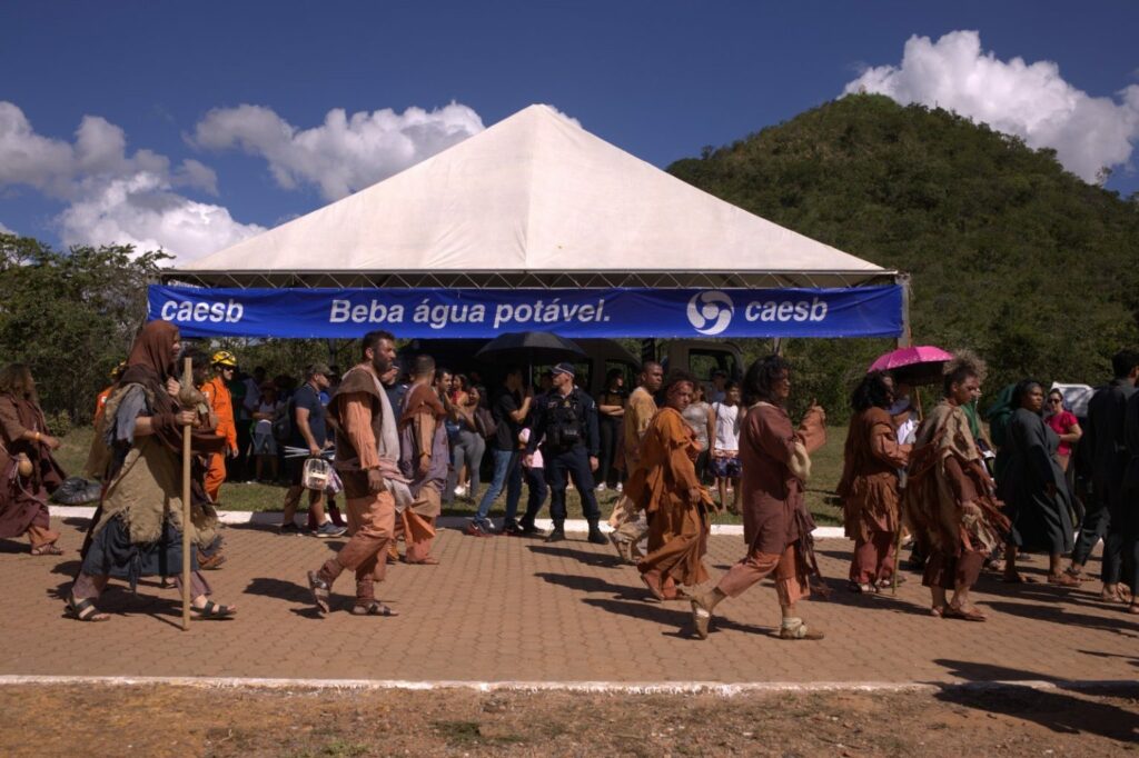 Encenação da Paixão de Cristo, em Planaltina, terá distribuição de 26 mil litros de água potável