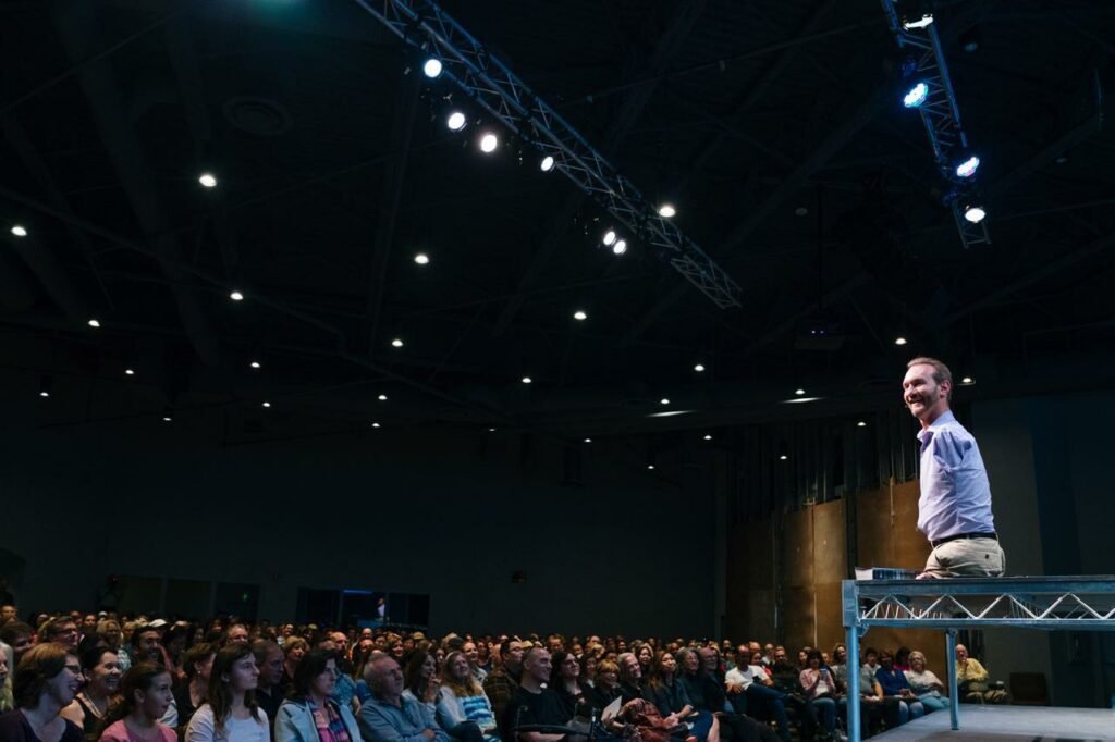 Nick Vujicic: da superação à missão evangelística no Brasil