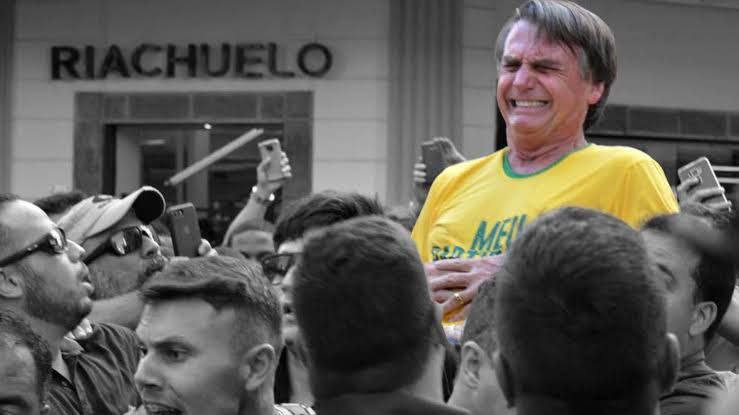 Bolsonaro é transferido para quarto após cirurgia de quase 12 horas
