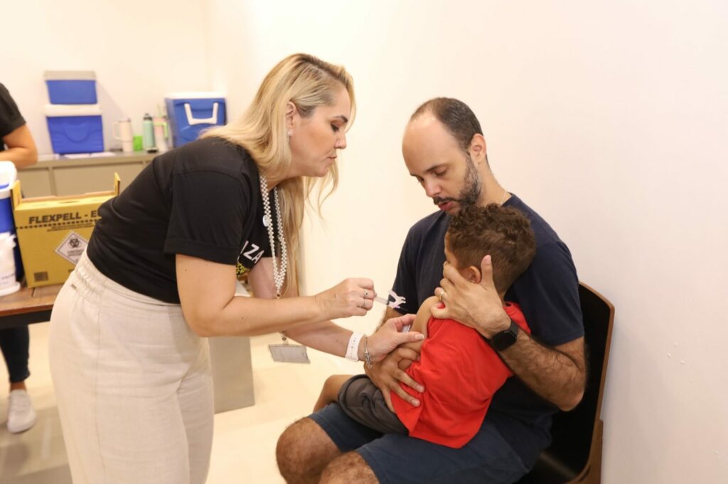 Casos de meningite caem no DF em 2024, mas autoridades reforçam importância da vacinação