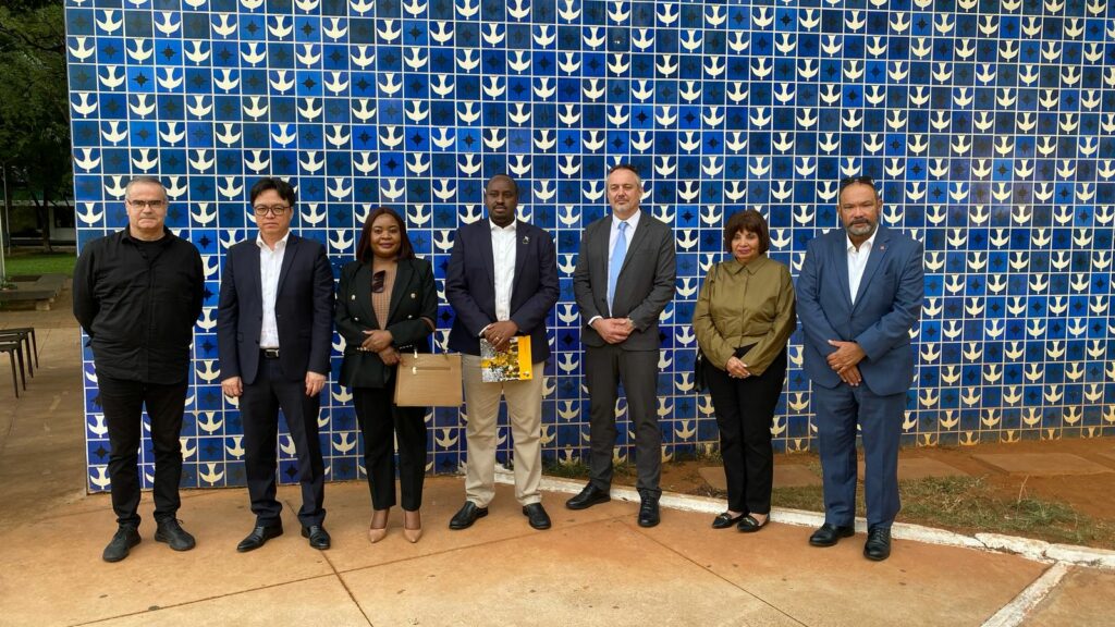 Tour do GDF apresenta Brasília a novos embaixadores