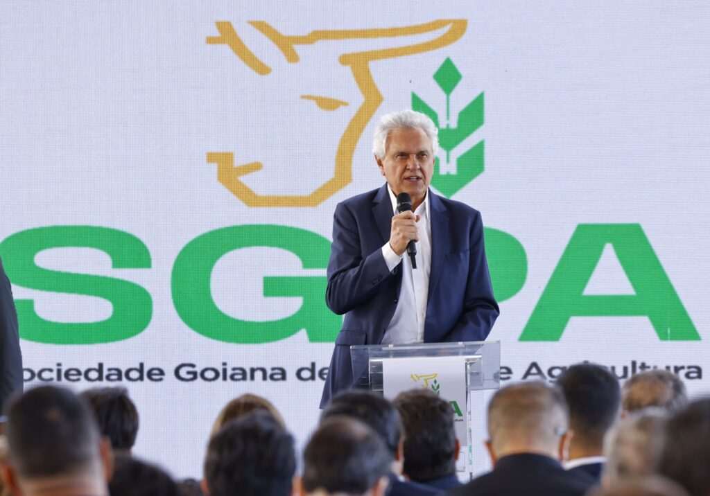 “Brasil está sufocado por um governo populista e demagógico”, alerta Caiado