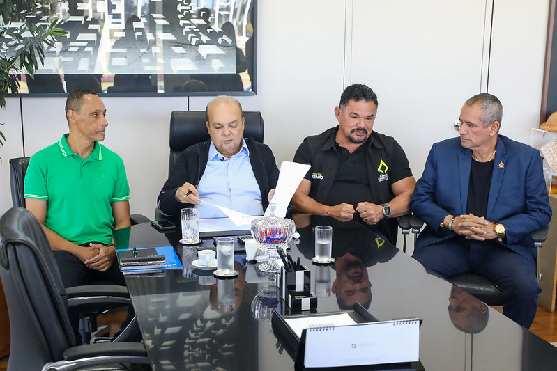 Governador Ibaneis autoriza mudança nas regras de promoção na PMDF