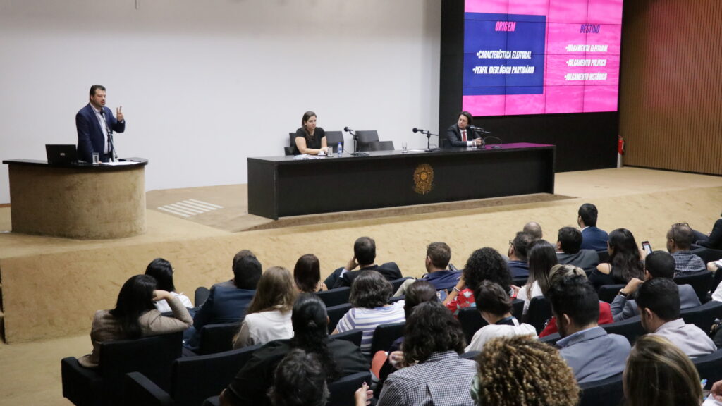 Seminário gratuito sobre comunicação de mandato, com Marcelo Vitorino