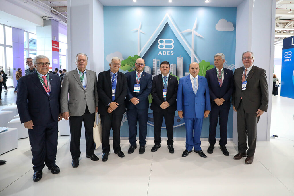 Ibaneis Rocha anuncia R$ 3,2 bilhões em investimentos em saneamento até 2029