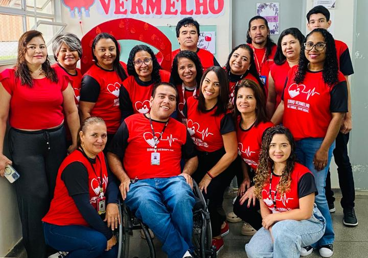 Servidores da UBS 1 de Santa Maria participam de campanha no Junho Vermelho