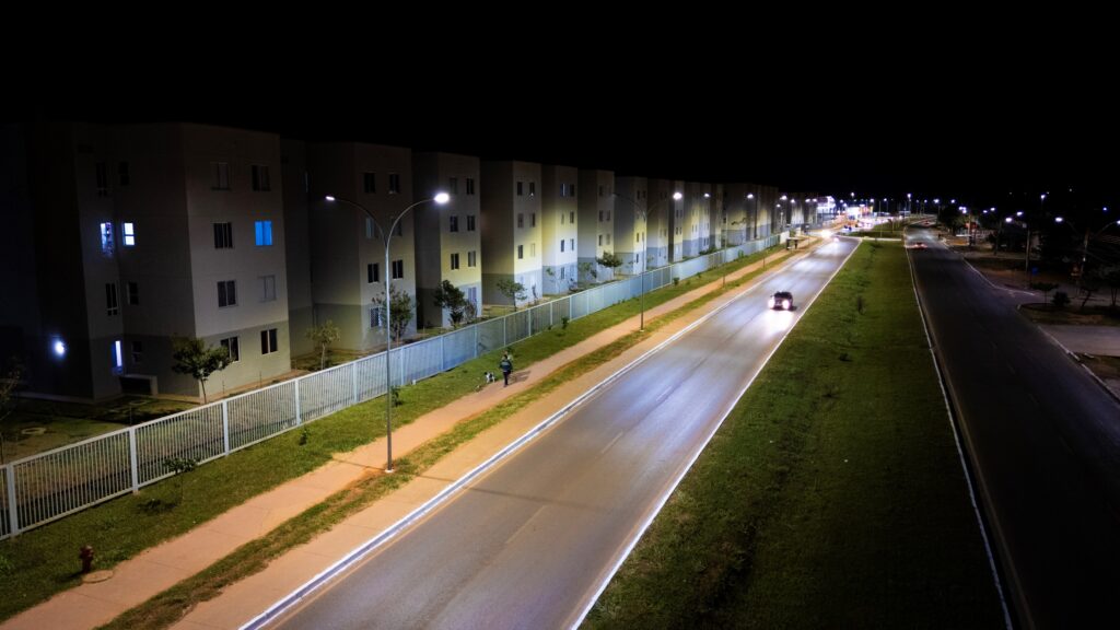 DF amplia uso de LED e leva iluminação moderna para três regiões administrativas
