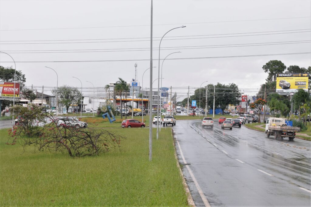 Novacap lança licitação para novo estacionamento no SIA com quase 300 vagas