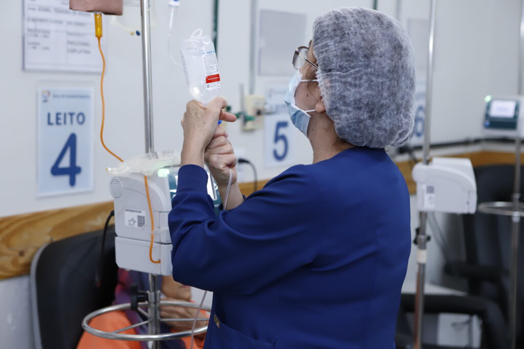 GDF contrata 1,3 mil tratamentos de quimioterapia para câncer de mama