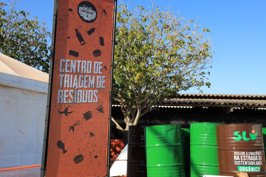 SLU leva educação ambiental ao Capital Moto Week com ações de reciclagem