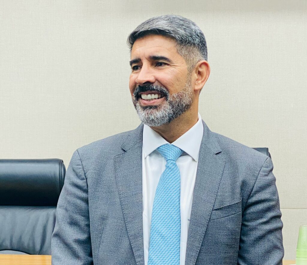 Roosevelt apresenta Projeto de Lei que fortalece mídia independente