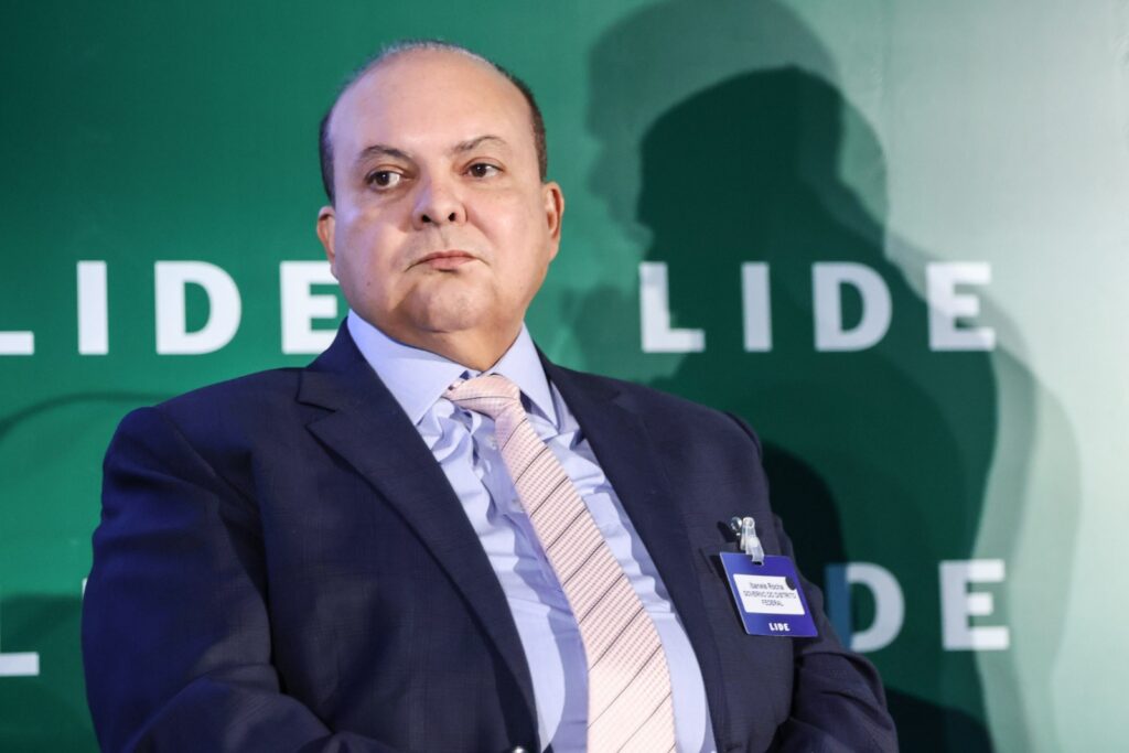 Ibaneis visita sede do BID em Washington e reforça parcerias com o DF