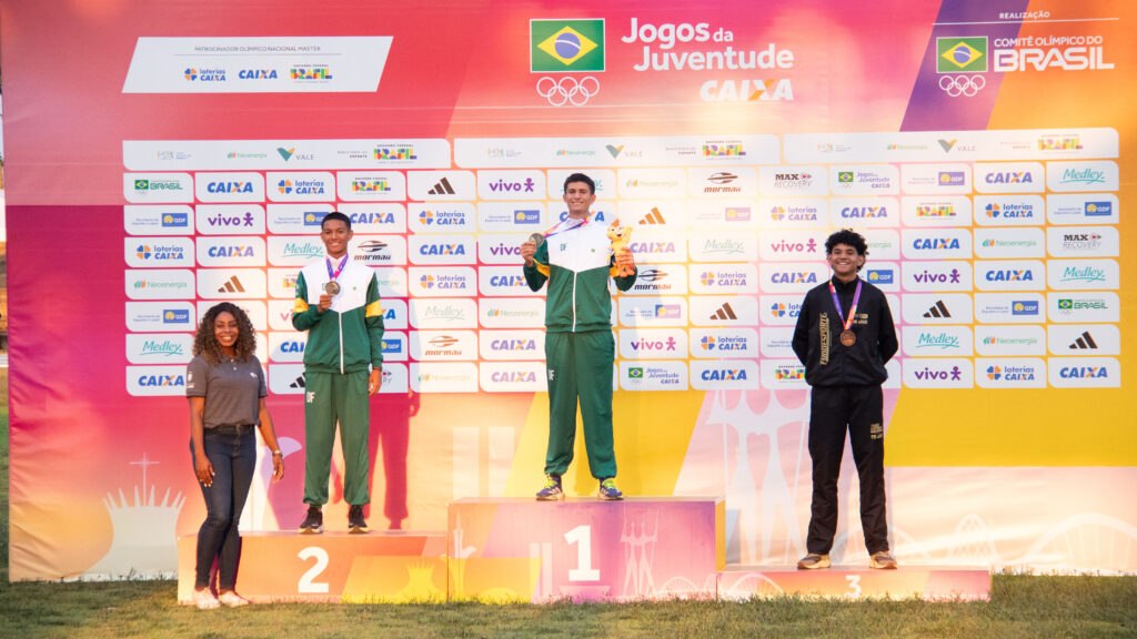 Dobradinha brasiliense nos 800 m é destaque nos Jogos da Juventude