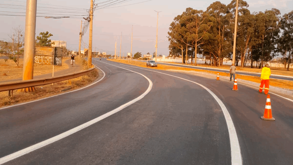 São Sebastião ganha faixa exclusiva para ônibus a partir desta quinta