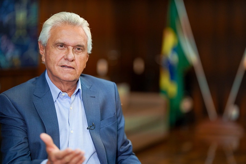Caiado critica aumento da passagem do Entorno e defende subsídio