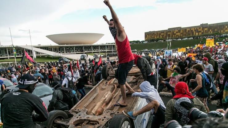 Esquerda radicaliza com Cappelli e trai Grass; DF escolhe a moderação de Celina