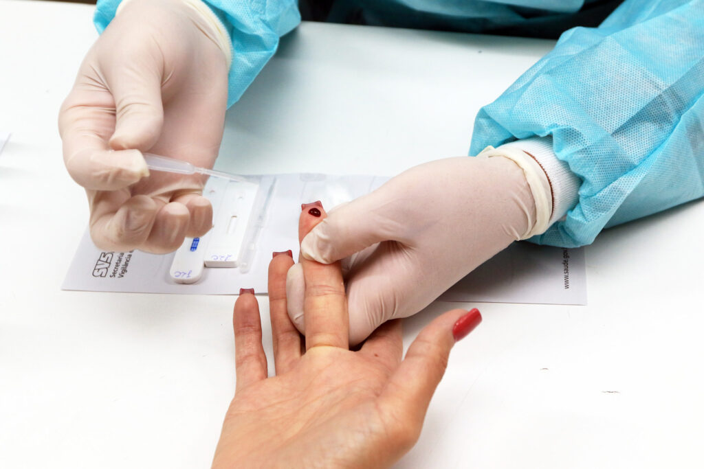 DF realiza mais de 212 mil testes rápidos de ISTs em oito meses