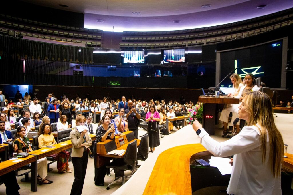 Câmara realiza sessão solene para marcar o Dia Internacional das Meninas