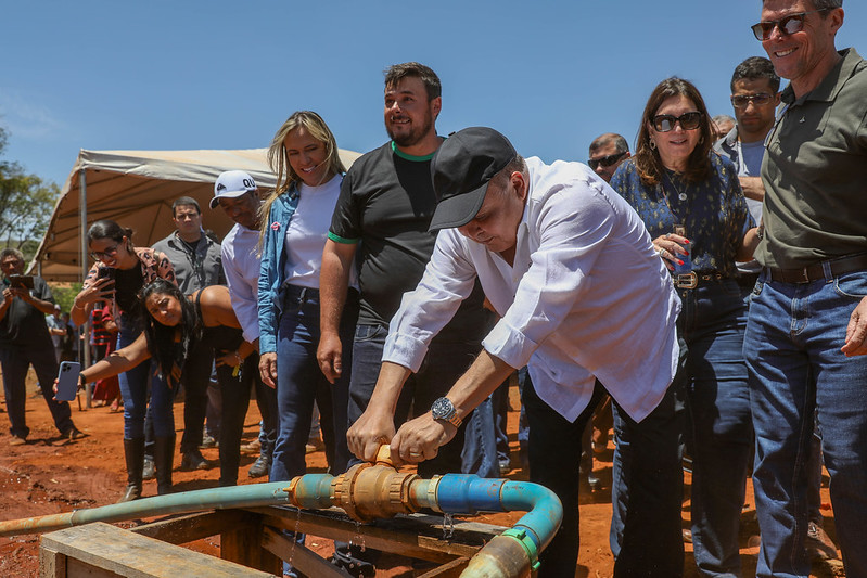 Ibaneis inaugura obras de modernização hídrica no Núcleo Rural Rio Preto