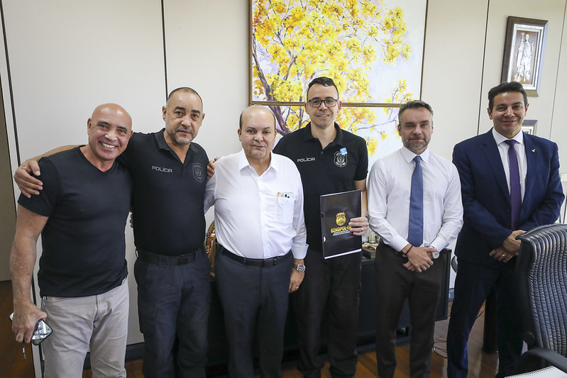 Ibaneis envia mensagem sobre reajuste e redução de interstício dos policiais penais