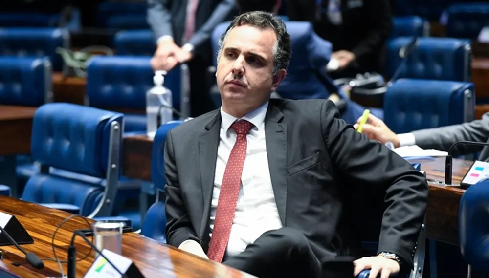 Lula trai Pacheco preferindo o “companheiro” Jorge Messias no STF