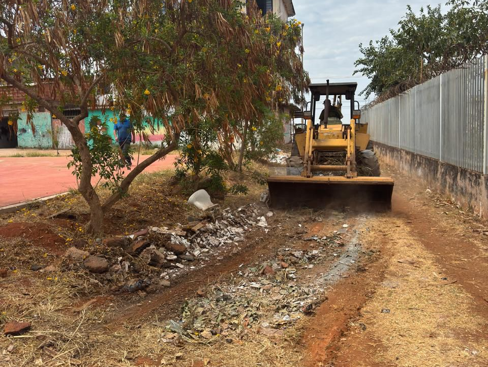 Mutirão de limpeza em Ceilândia retira mais de 600 toneladas de entulho