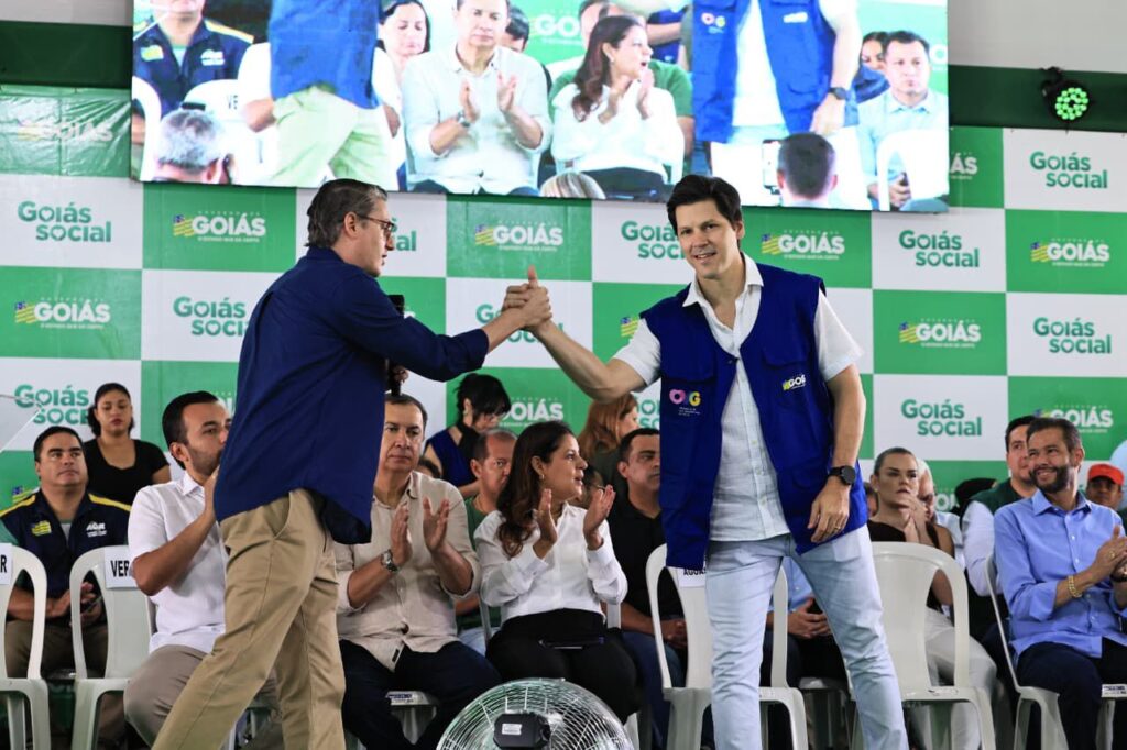 Daniel Vilela leva serviços e benefícios do Goiás Social a Águas Lindas