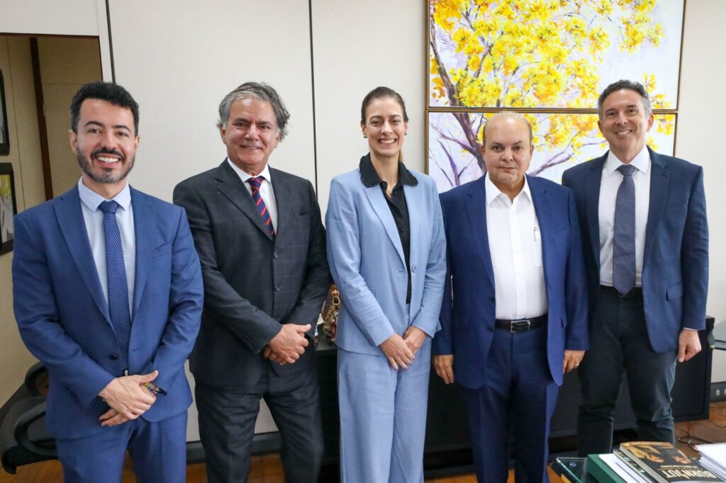 Governo e PGDF reforçam parceria institucional em reunião no Buriti