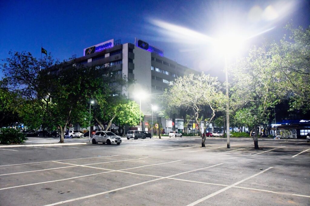 CEB IPes apresenta avanços da iluminação pública em evento nacional