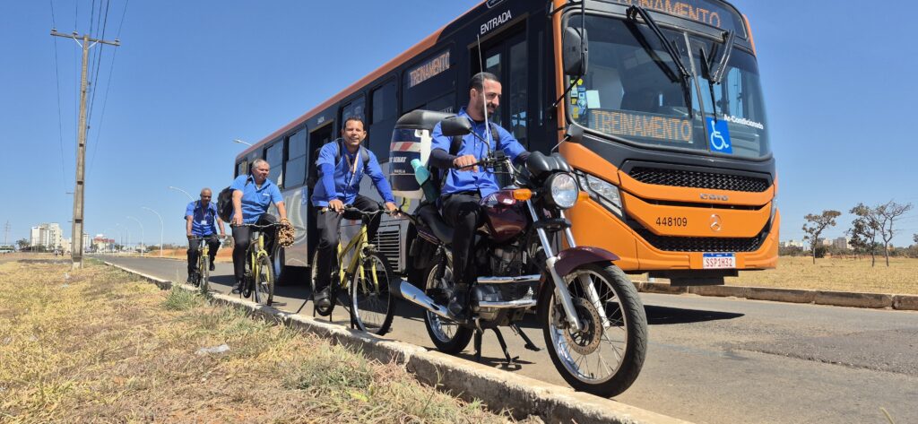 Ônibus do Distrito Federal terão adesivos para prevenir acidentes
