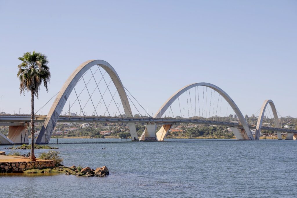 Cartão postal de Brasília, Ponte JK receberá nova pintura