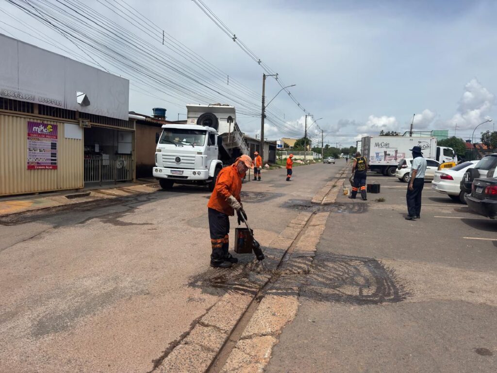 Em ação de manutenção viária, Ceilândia tem cerca de 15 buracos tapados por dia