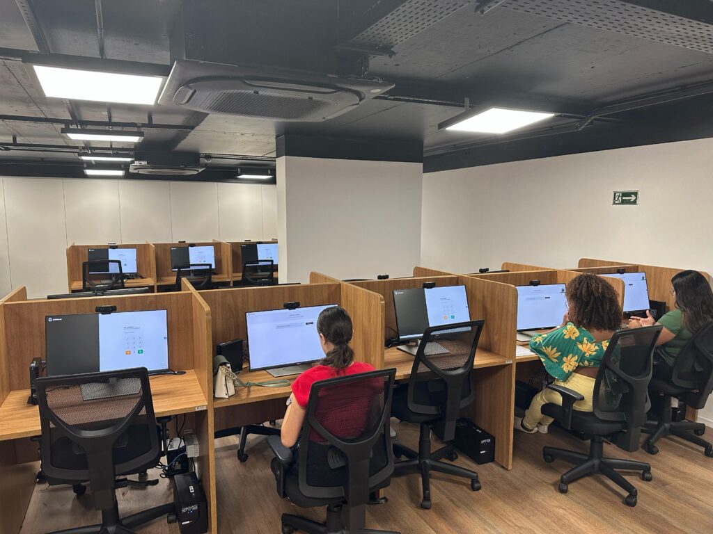 Curso de revisão para prova teórica da CNH está com inscrições abertas