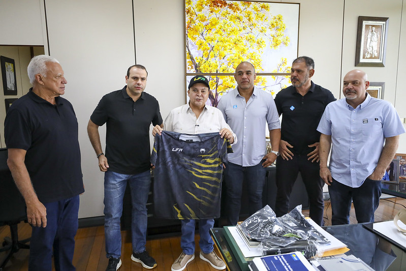 Ibaneis recebe atletas do LFA e reforça apoio a evento internacional de MMA