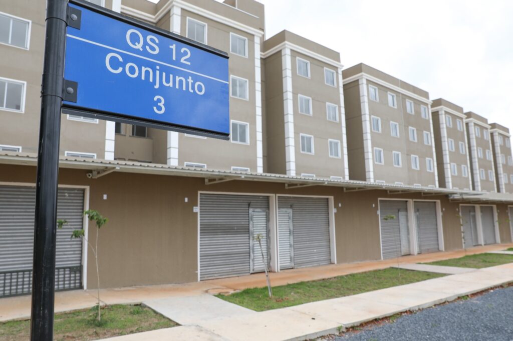 GDF entrega chaves de residencial e beneficia famílias no Riacho Fundo II