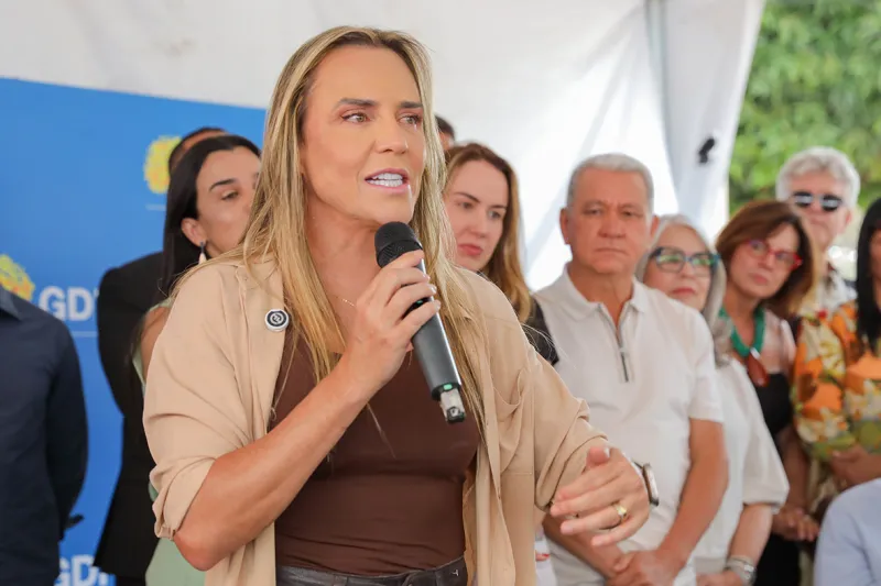 Celina Leão autoriza estudos para VLT entre Taguatinga e Ceilândia
