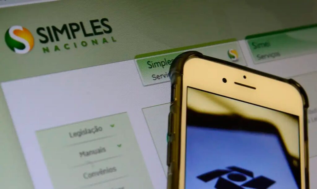 Empresas têm até dia 30 para regularizar ingresso no Simples Nacional