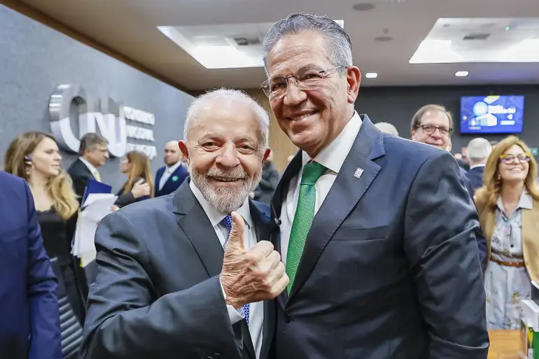 Jogo Sujo: PT e seus puxadinhos querem entregar BRB para Lula