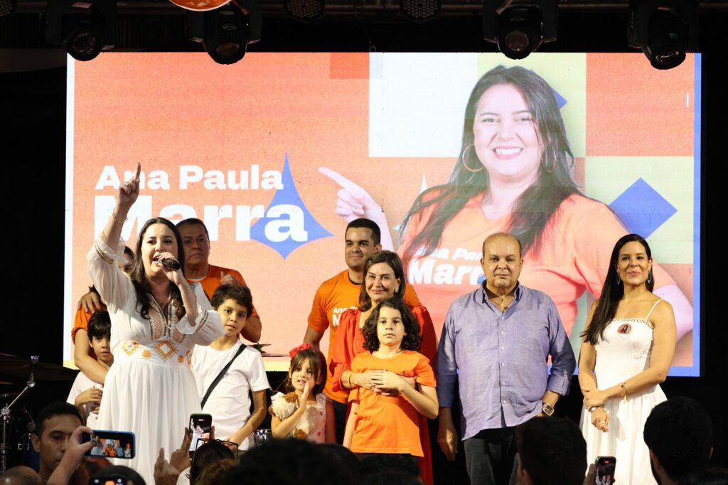 Ana Paula Marra reúne mais de 2,5 mil pessoas em aniversário