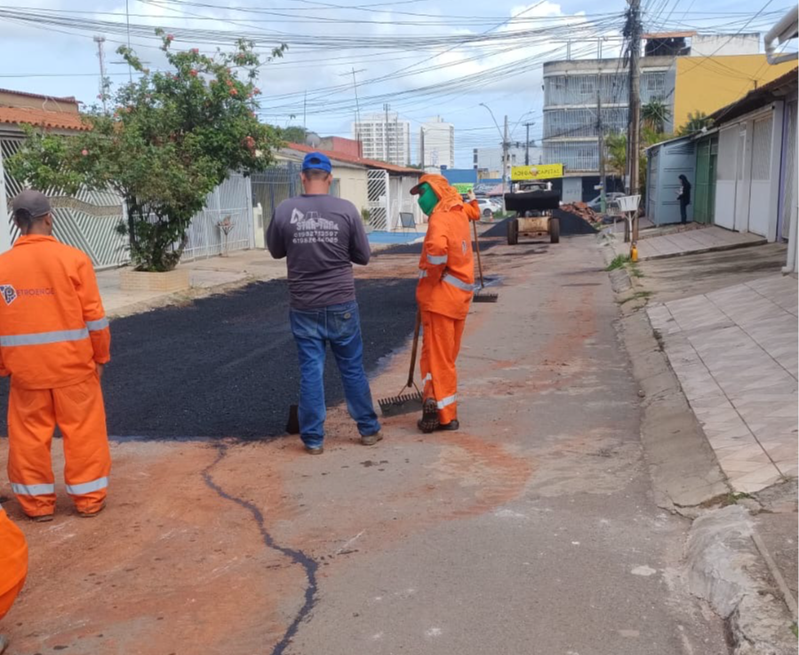 Ceilândia reforça ações de pavimentação e reparos com mais de 40 toneladas de asfalto