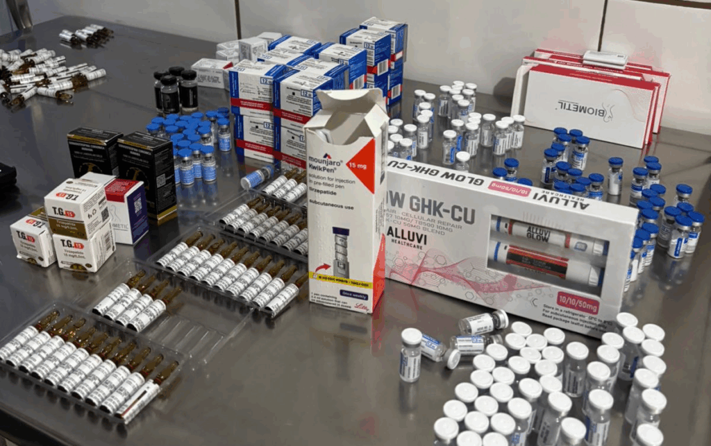 Medicamentos irregulares e sem registro são apreendidos no DF